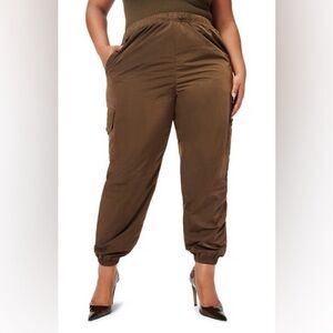 Good American Essential Nylon Cargo Pants Olive Green Brown 16547